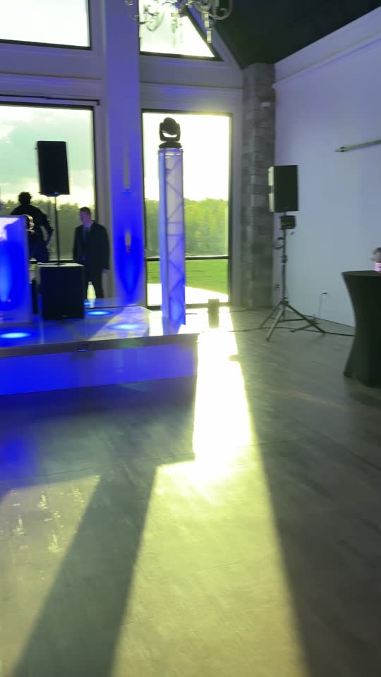 Prom lighting at DuGaren Venues & Vineyards